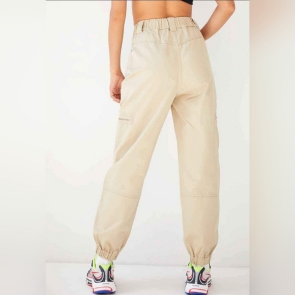 💫Sold💫TNA cargo joggers - Picture 5 of 10